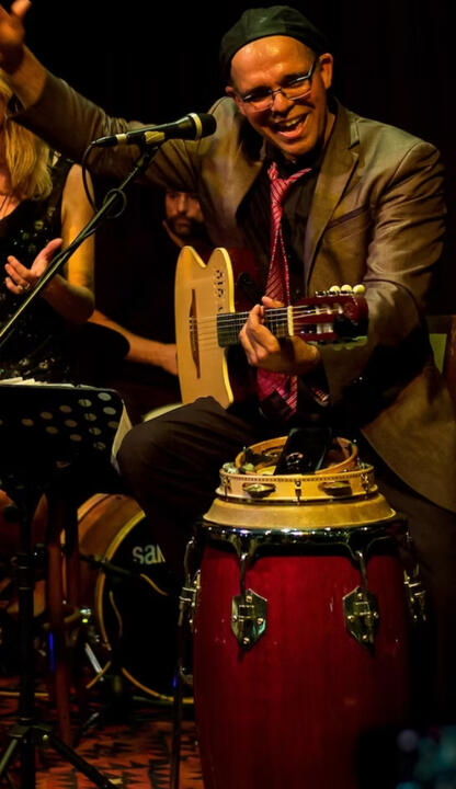 Nanny performing 1 Nanny performing 1